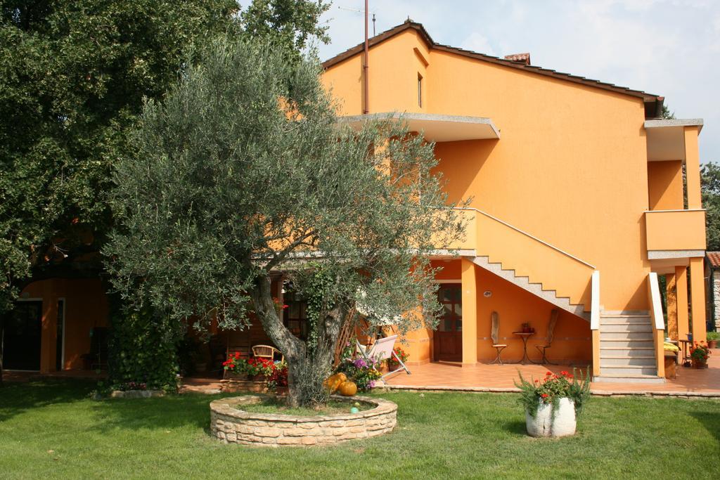 Sossa Apartments Умаг Экстерьер фото