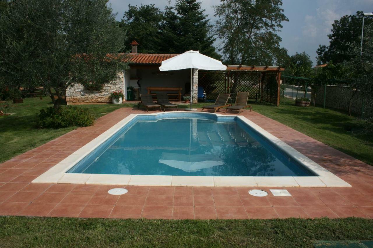 Sossa Apartments Умаг Экстерьер фото